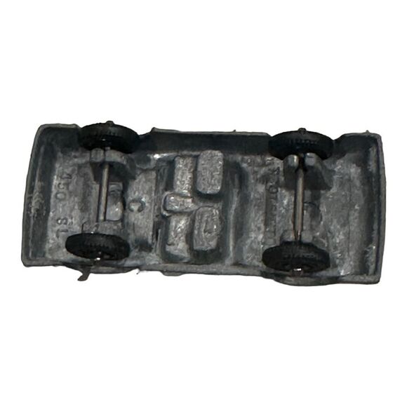 Vintage Tootsietoy Silver Car Mercedes Benz - Picture 4 of 12